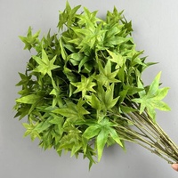 Feuilles d'érable artificielles rouges décoratives 3D de haute qualité pour la décoration