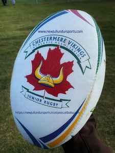 Pelota de Rugby de partido Premium personalizada hecha con el último proveedor de pelotas de Rugby de entrenamiento de caucho sintético con diseño y logotipo personalizados - Product Image 3