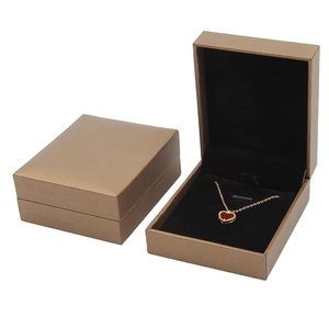 Ensemble de boîtes d'emballage de bijoux de luxe avec logo personnalisé pour les achats de bijoux, boîte cadeau - Product Image 1