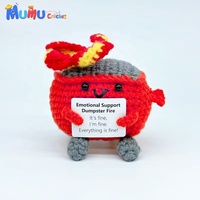Vente en gros de poupées amigurumi en crochet faites à la main, personnalisées, en forme d'extincteur, pour la décoration de bureau, cadeaux, fournitures pour magasins