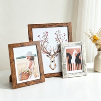 Cadre photo simple en MDF avec verre acrylique et design géométrique, disponible en tailles 6x8-10 - Orientation verticale et horizontale