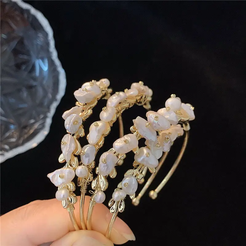 Bracciale regolabile aperto placcato oro 14K bracciale francese Vintage barocco con vera perla per gioielli da donna