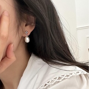Pendientes de Perlas de Agua Dulce Naturales con Flores Pequeñas Estilo Francés, Plata de Ley S925, Diseño Retro, Accesorio Versátil, Modelo Wenchi - Product Image 4