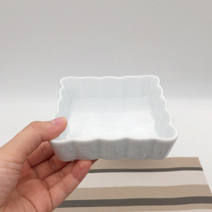 Plat à four en céramique blanche écologique de style nordique, carré et créatif, pour le <span class=keywords><strong>fromage</strong></span>, le gâteau de riz <span class=keywords><strong>au</strong></span> four, le pain, la tarte aux pommes, utilisation à l'hôtel et à la maison - Product Image 4