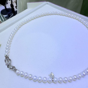 Collier pour femme M Butterfly avec perle d'eau douce Aurora presque sans défaut de 5,5 à 6 mm, boucle en argent pur à 100%, collection Zhuji - Product Image 4