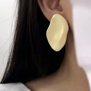 Pendientes de Aleación de Zinc Vintage, Diseño Minimalista Unisex, Forma Irregular Pequeña, Joyería de Moda 2026 - Product Image 4