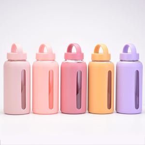 Bouteille d'eau en verre personnalisée de 800 ml avec manchon en silicone, gourde réutilisable transparente pour la salle de sport, le sport, les voyages en plein air - Product Image 3