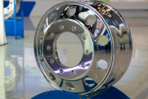 Factory Direct Sales New <b>24</b>.5x8.25 Truck Rims Aluminum Truck <b>Wheel</b> Cover High Quality <b>24</b>.5 Inch <b>Chrome</b> Rims - Product Image 3