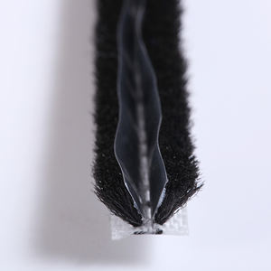 <span class=keywords><strong>Cepillo</strong></span> <span class=keywords><strong>burlete</strong></span> de aleta de tela triple <span class=keywords><strong>burlete</strong></span> de alta calidad para puerta <span class=keywords><strong>corredera</strong></span> - Product Image 4