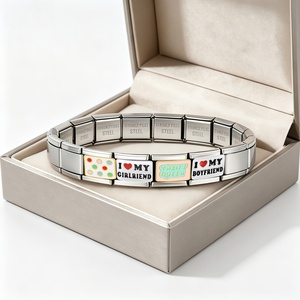 Vente en gros usine : Breloques italiennes 'Boyfriend&Girlfriend' Lune et Montagnes pour bracelets en acier inoxydable de 9 mm, pour la création de bijoux DIY - Product Image 3