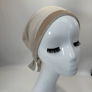 Sharut, Sous-Hijabs Antidérapants en Velours pour Femmes Musulmanes, Cache-Nucs en Jersey de <span class=keywords><strong>Coton</strong></span> Extensible avec Attache Arrière, Bonnets Intérieurs Premium Doublés en Satin et Soie - Product Image 4