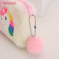Conception populaire pas facile à tacher étui à stylo en peluche licorne sac de stylo de papeterie de dessin animé respectueux de la peau pour les étudiants