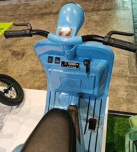 2024 Nueva motocicleta eléctrica para niños con licencia <span class=keywords><strong>Vespa</strong></span> <span class=keywords><strong>12V</strong></span> Ride on Toy - Product Image 5