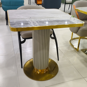 Table basse design à base de pilier, table basse en pierre dorée durable et carrée avec miroir - Product Image 3