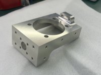 Base d'équipement en aluminium usinée CNC 5 axes sur mesure OEM, haute tolérance, pièces de rechange industrielles usinées sur mesure