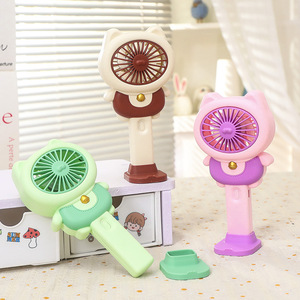 Ventilador de mano con diseño de gato de dibujos animados, dispositivo de refrigeración portátil de 5W con alimentación USB recargable para uso en interiores y exteriores - Product Image 1