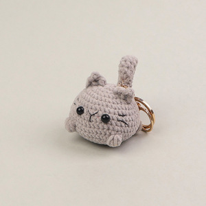 Porte-clés animaux au crochet faits main, breloques chat en tricot mignonnes, pendentifs animaux Amigurumi, décorations pour sacs à main et cartables, cadeau artisanal - Product Image 5