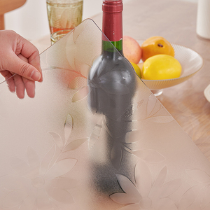 Protector de cubierta de mesa <span class=keywords><strong>transparente</strong></span> barato <span class=keywords><strong>mantel</strong></span> de PVC <span class=keywords><strong>transparente</strong></span> de <span class=keywords><strong>cristal</strong></span> suave - Product Image 5