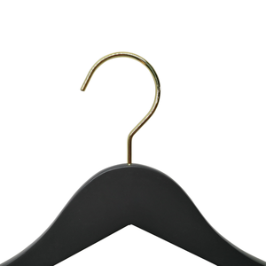 <span class=keywords><strong>Cintre</strong></span> <span class=keywords><strong>en</strong></span> bois d'érable de couleur noire bon marché <span class=keywords><strong>en</strong></span> gros avec anti-dérapant du fabricant - Product Image 5