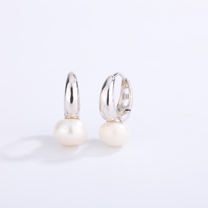 Élégantes boucles d'oreilles clous en argent S925 avec nœud papillon et perles d'eau douce, bijoux en zircon pour femme, cadeau de mariage ou d'anniversaire - Product Image 3