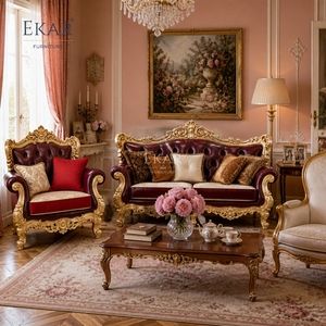 Canapé en cuir triple arc en crème Bourgogne |   Canapé capitonné de luxe à cadre doré de style victorien - EKAR FURNITURE - Product Image 3