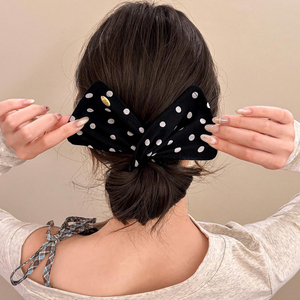 Pince à cheveux en forme de nœud pour femme, accessoire de coiffure rapide et adorable pour chignon, outil de coiffage rapide, accessoires pour tresses - Product Image 1