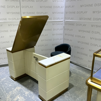 Comptoir de présentation de bijoux en or crème de luxe, bureau de consultation sur mesure haut de gamme pour pierres précieuses