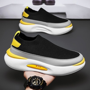 Zapatillas de verano nuevas para hombre con punta redonda, transpirables, sin cordones, de suela gruesa, estilo coreano, tipo calcetín, a la moda - Product Image 1