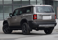 Sedán Usado 2023, Motor Dual 2.4T, Versión TX Completa, 5 Plazas, FAW para Prado, Interior Oscuro, Luces LED, Techo Solar, Automático
