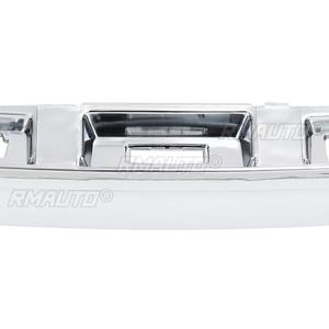 Poignée de hayon argentée sans trou pour clé connectée ni caméra pour Nissan Qashqai J10 JJ10 07-14, avec cache en plastique - Product Image 4