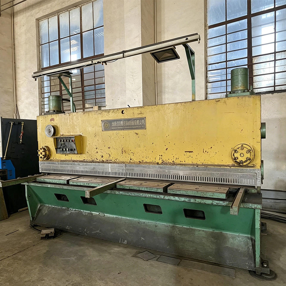 Hydraulic Guillotine Shearing Machine for Metal Fabrication| Alibaba.com