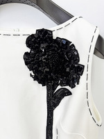 Robe Courte Mini Bulle Unie Sans Manches Col Rond pour Femme, Modèle Été 2026, Décontractée, Ornée de Perles et de Fleurs, Tendance