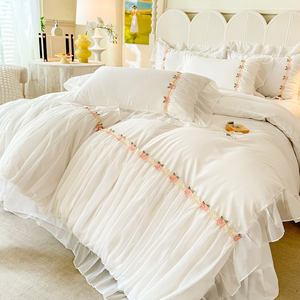 Parure <span class=keywords><strong>de</strong></span> lit en dentelle <span class=keywords><strong>de</strong></span> luxe pour mariage, <span class=keywords><strong>romantique</strong></span>, hôtel, en polyester doux, housse <span class=keywords><strong>de</strong></span> <span class=keywords><strong>couette</strong></span> 4 pièces, usage domestique - Product Image 5