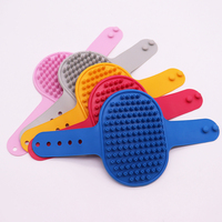 Brosse de massage apaisante et nettoyante pour animaux de compagnie (chats et chiens) avec poignée réglable en caoutchouc, pour le bain et le shampoing, prix d'usine