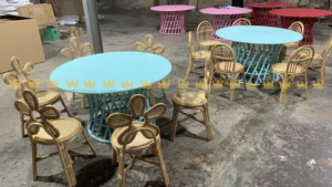 Super vente ensemble table et chaises rondes modernes en rotin bleu ajout ludique parfait pour chambre d'enfant hôtels de parc en plein air - Product Image 2