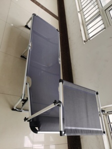 Chaise longue <span class=keywords><strong>de</strong></span> plage pliante en aluminium léger d'usine avec parasol à <span class=keywords><strong>baldaquin</strong></span> pour <span class=keywords><strong>bain</strong></span> <span class=keywords><strong>de</strong></span> <span class=keywords><strong>soleil</strong></span> en plein air Chaise longue <span class=keywords><strong>de</strong></span> qualité - Product Image 3