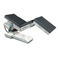 Table d'opération électro-hydraulique en alliage d'aluminium à 5 sections avec plateau en fibre de carbone et capacité de charge de 350 kg pour la chirurgie