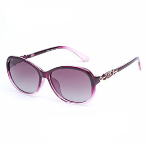 Gafas de sol de estilo europeo para mujer, lentes polarizadas UV400 TAC, gafas de sol de clase 2 para viajes, conducción y moda - Product Image 3