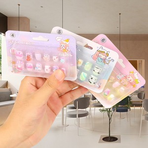 Autocollants pour ongles Star Dream, design de dessin animé rond 2D auto-adhésif pour étudiants, pack d'art portable - Product Image 1
