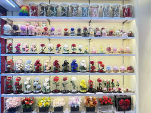 Venta al por mayor hecho a mano Real Touch Forever Long Life Preserved Rose Eternal cabeza de flor estabilizada en caja cuadrada para regalo - Product Image 6