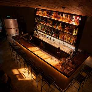 Mostrador de <span class=keywords><strong>Bar</strong></span> Industrial Rústico para Hotel o Restaurante, Madera Sólida, Iluminación LED, Diseño Moderno y Lujoso, Estante para Licores Grande, Duradero y de Alta Gama - Product Image 3