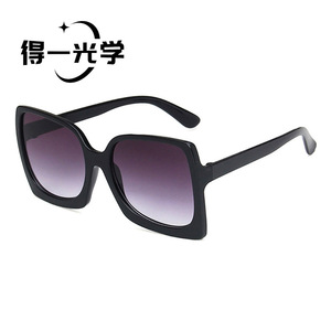 Oversized Square <b>Sunglasses</b> For Women UV400 PC Frame Light Weight Fashionable Outings Cycling Driving - Product Image 3