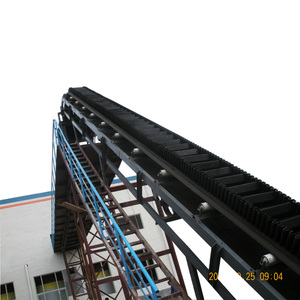 Convoyeur vertical à grand angle, système <span class=keywords><strong>de</strong></span> transport continu flexible et économe en énergie pour l'industrie agroalimentaire (aliments, farine, <span class=keywords><strong>sel</strong></span>) - Product Image 4