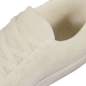 Figurine de sneaker en résine, sculpture décorative pour la maison, le bureau, le salon, la salle de bain, ou comme accent de vanité. - Product Image 6
