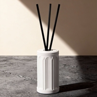 Coffret cadeau premium Ensemble de parfums d'intérieur Diffuseur d'arômes Ensemble cadeau et diffuseur à bâtonnets pour la décoration d'accueil d'hôtel avec recharge de diffuseur