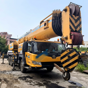 Grue sur camion XCT100 d'occasion, 100 tonnes, équipement de construction lourd, hauteur de levage 96m, moteur, pompe, modèle 2016 - Product Image 1
