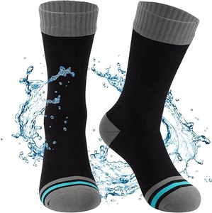 Chaussettes <span class=keywords><strong>de</strong></span> randonnée imperméables respirantes <span class=keywords><strong>pour</strong></span> hommes et femmes avec logo personnalisé, 3 couches antidérapantes - Product Image 4