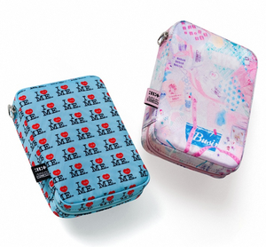 KPOP ILLIT - Primer Sencillo en CD - NOT CUTE ANYMORE - ILLIT X Ashley Williams - Álbum Coleccionable Oficial - Grupo Femenino Coreano - Bluewave - Product Image 1