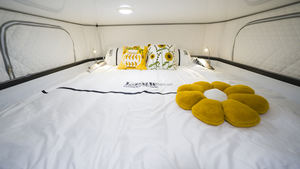 Casa Rodante Tipo Cabover de Diseño Innovador en Venta <span class=keywords><strong>para</strong></span> Camioneta Toyota Hilux Diésel 4x4 - Product Image 3