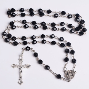 Cuentas de plástico cortadas para la cara, <span class=keywords><strong>rosario</strong></span> hecho a mano para rezar, color blanco y negro, barato, oferta - Product Image 1
